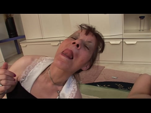 ❤️ Dve babičky a jeden dedko majú trojku Šukanie video na nás sk.tubsexer-porn.ru ❌️