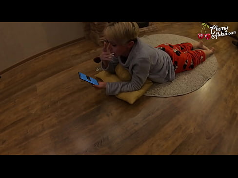 ❤️ Šialená blondínka fajčí obrovský penis a skáče na ňom - análny sex Šukanie video na nás sk.tubsexer-porn.ru ❌️