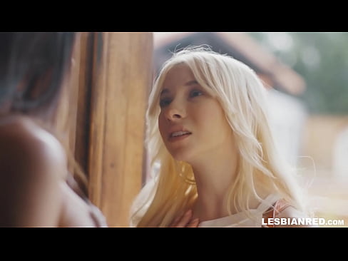 ❤️ Dievča príde domov o niekoľko mesiacov neskôr a skončí pri jedení kundičky svojej nevlastnej mamy Šukanie video na nás sk.tubsexer-porn.ru ❌️