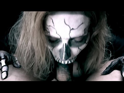 ❤️ Démonické dievča fajčí kokot svojimi čiernymi ústami a prehĺta semeno. Šukanie video na nás sk.tubsexer-porn.ru ❌️